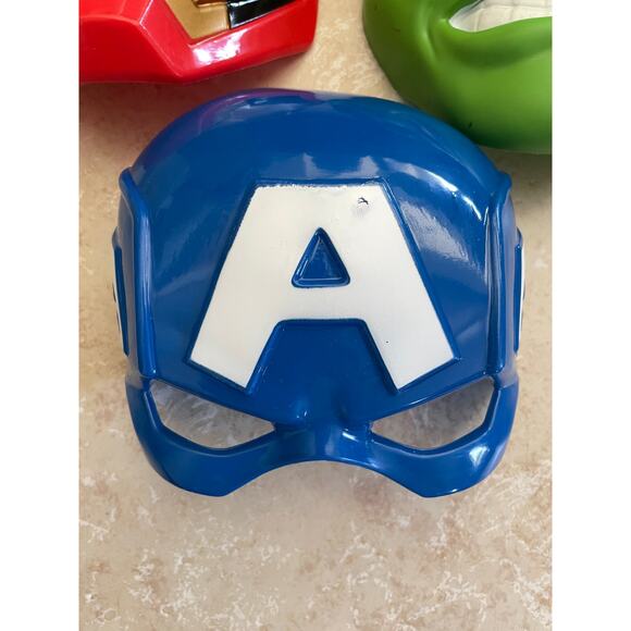 CHILD 3 MARVEL CAPTAIN AMERICA HULK IRON MAN FACE MASKS COSTUME NEW FLAWS - Picture 4 of 5